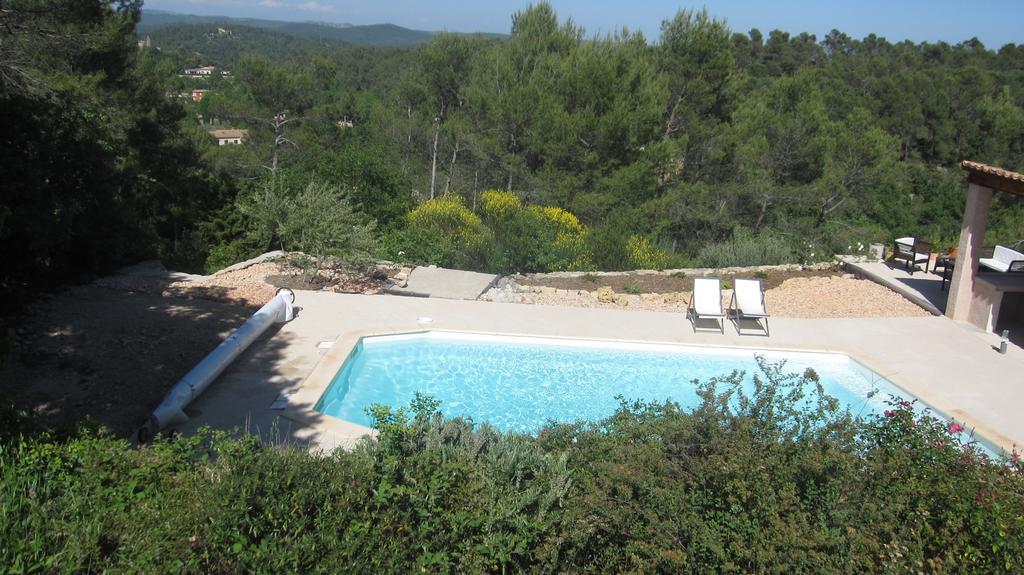 Tourves Les Hauts Des Materonnes מראה חיצוני תמונה